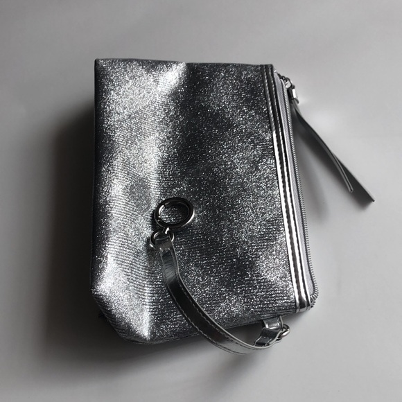 Burberry Bag - Picture 2 of 13